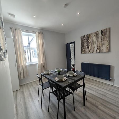 3Bed 2Bath House - Free Parking - Close To Everton & Liverpool Fc- Managed By Chique Properties Ltd Eksteriør bilde