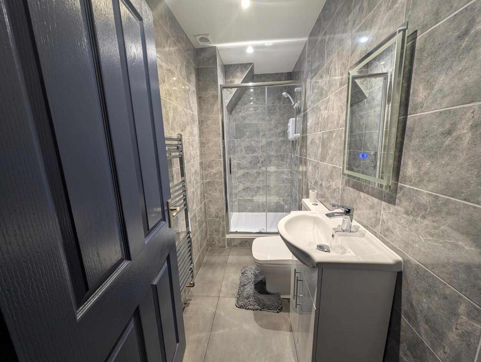 3Bed 2Bath House - Free Parking - Close To Everton & Liverpool Fc- Managed By Chique Properties Ltd Eksteriør bilde